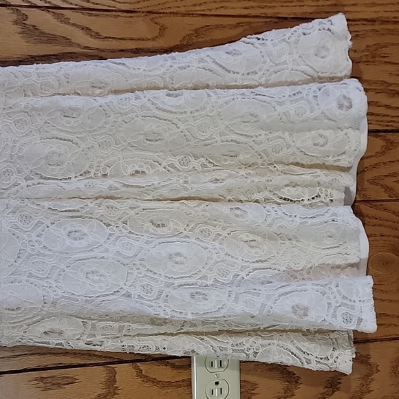 NWT Cream Lace Dress - Picture 6 of 8